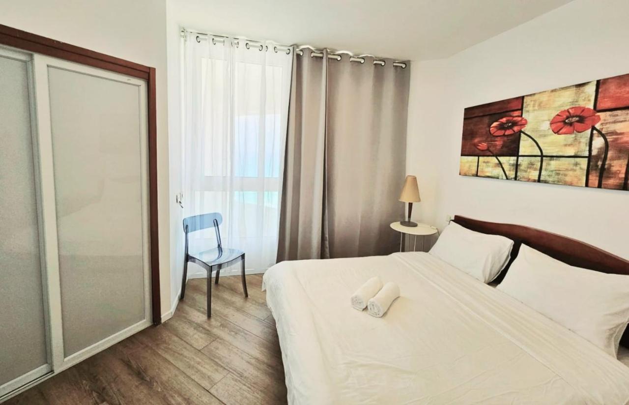Go To Apartments In Leonardo Bat Yam Ngoại thất bức ảnh