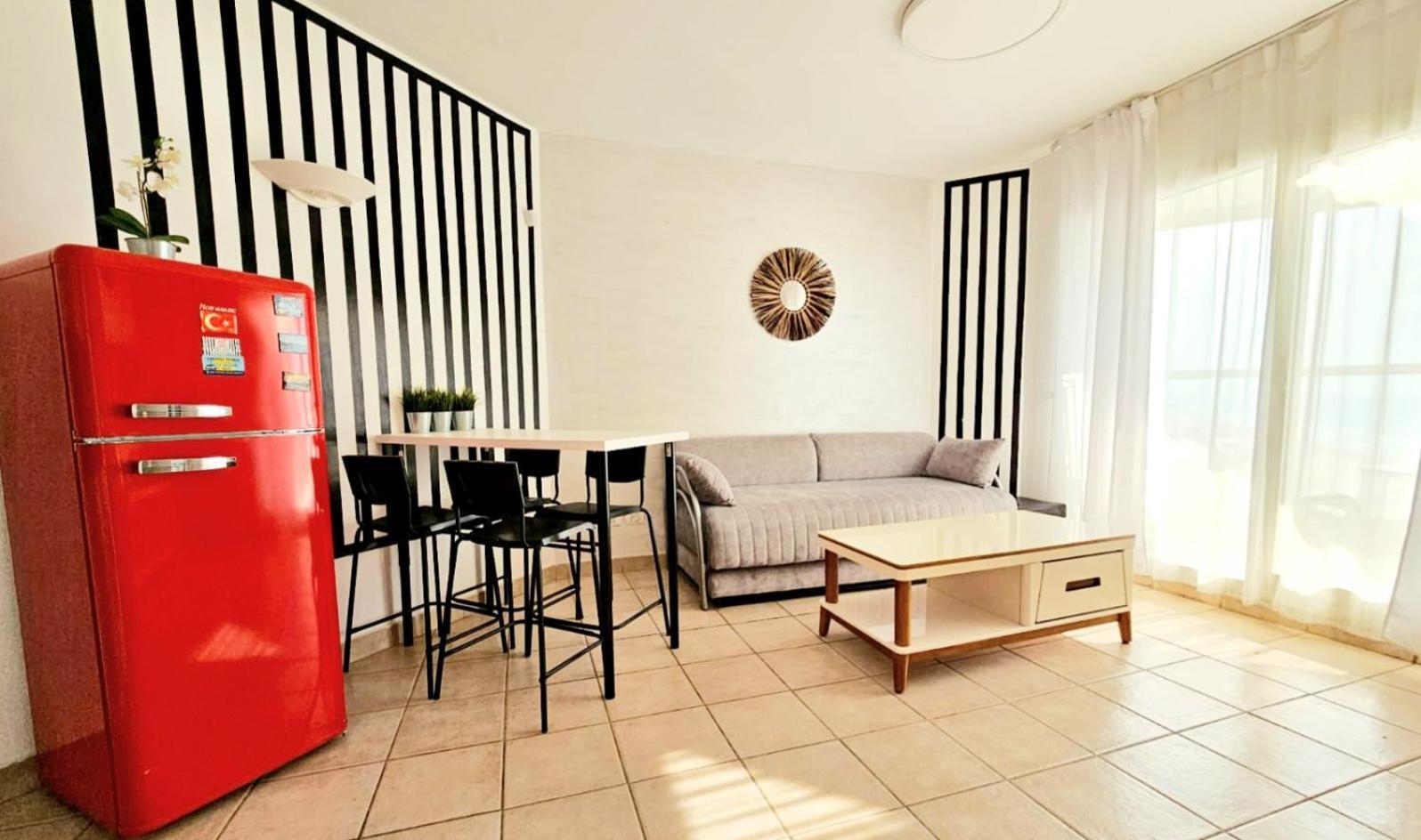 Go To Apartments In Leonardo Bat Yam Phòng bức ảnh