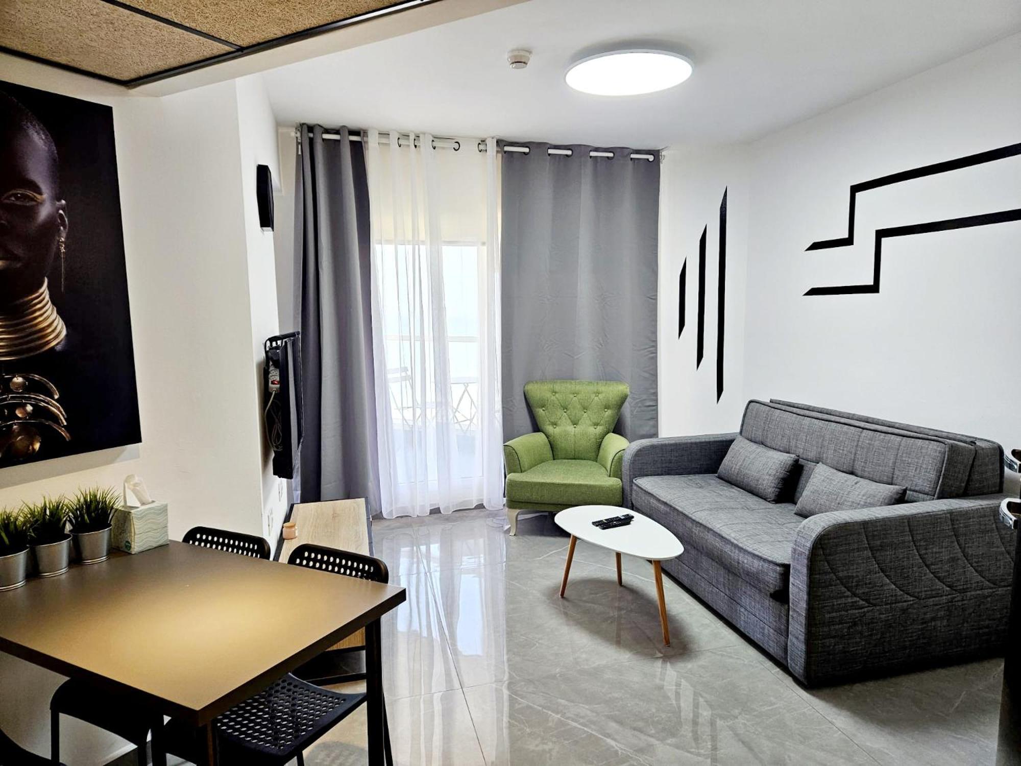 Go To Apartments In Leonardo Bat Yam Phòng bức ảnh