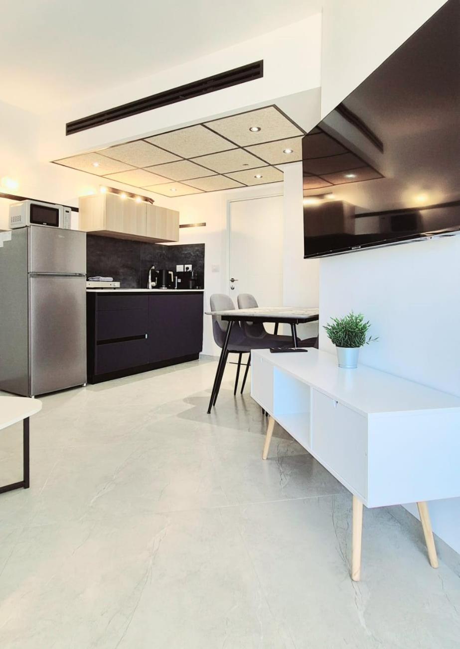 Go To Apartments In Leonardo Bat Yam Phòng bức ảnh