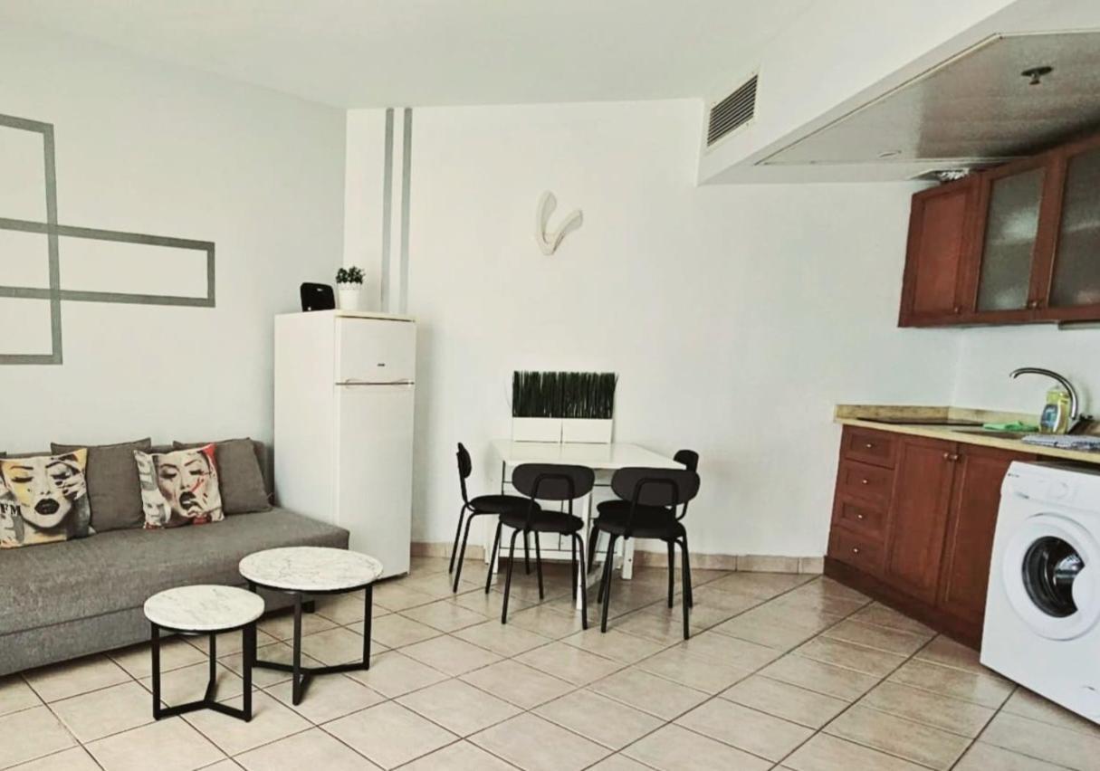 Go To Apartments In Leonardo Bat Yam Phòng bức ảnh