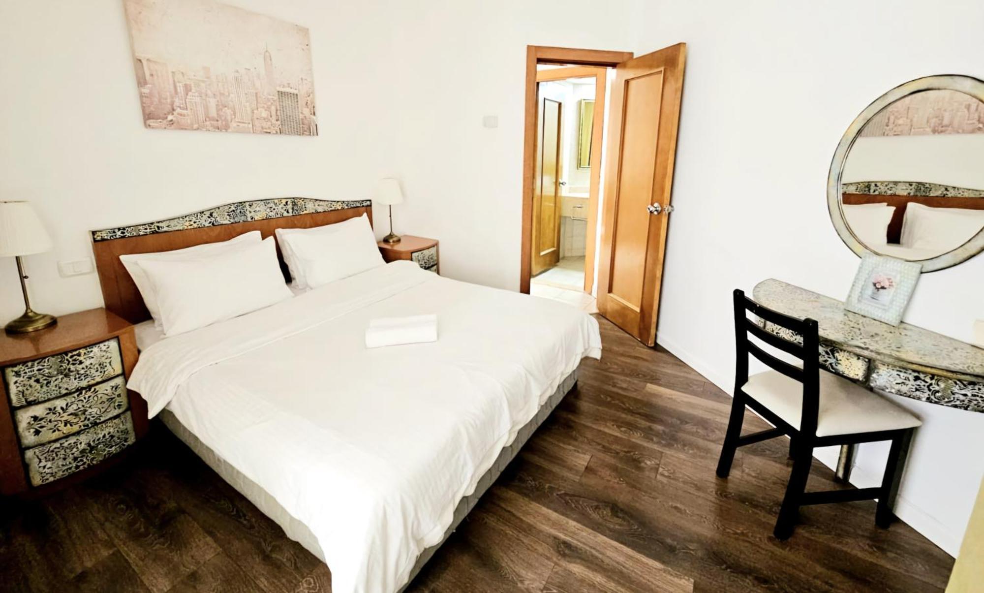 Go To Apartments In Leonardo Bat Yam Phòng bức ảnh